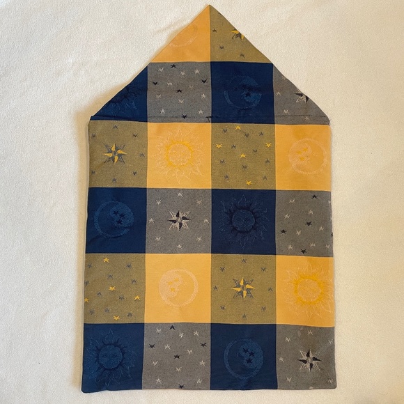 EUC Vintage Handmade Pillow Covers - Celestial Pattern Set of 2 - Picture 5 of 10